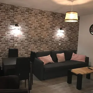 : 4-6 Personnes Moderne, Tout Confort. Appartement